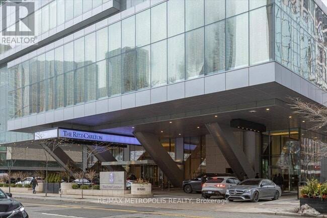 Photo - 183 Wellington St W Unit 2701