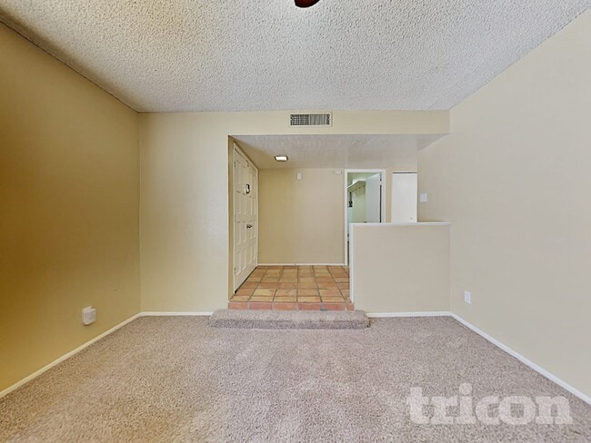 Photo - 3601 W Country Gables Dr