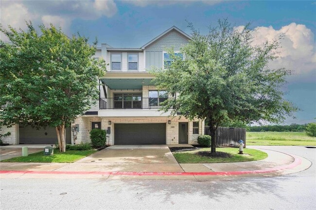 Building Photo - 221 Birch Oak Ln