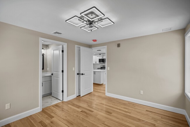 3rd floor Master Bed walking closet and Beth - 670 Killingly St Apartments Unit Third floor
