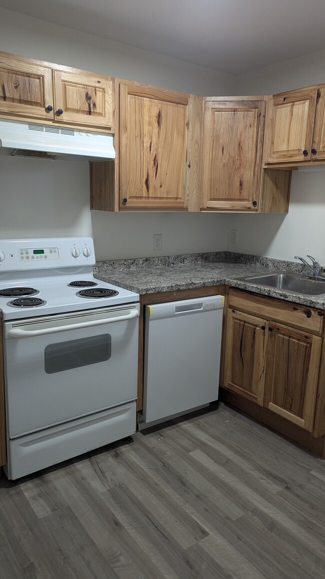 Photo - 613 Vantrease Rd