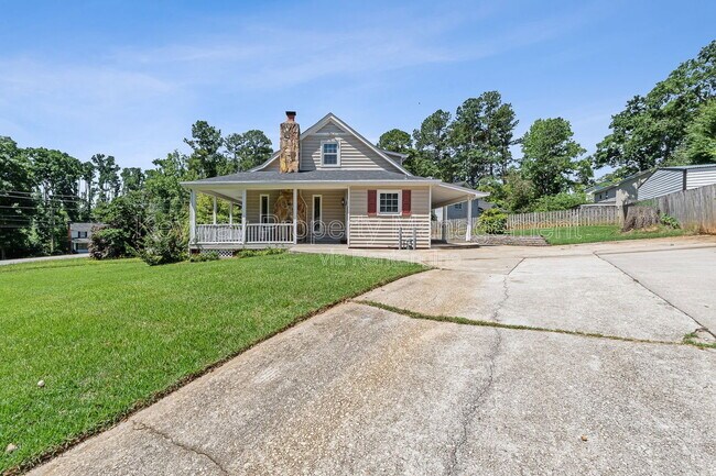 Photo - 255 Silver Maple Rd