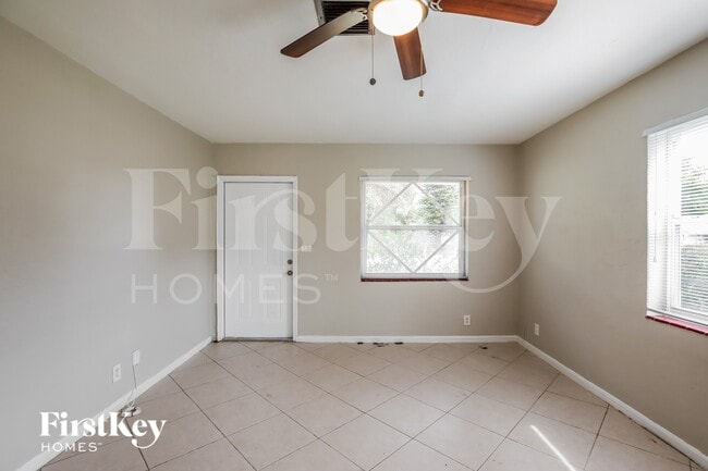 Photo - 2839 Washington St