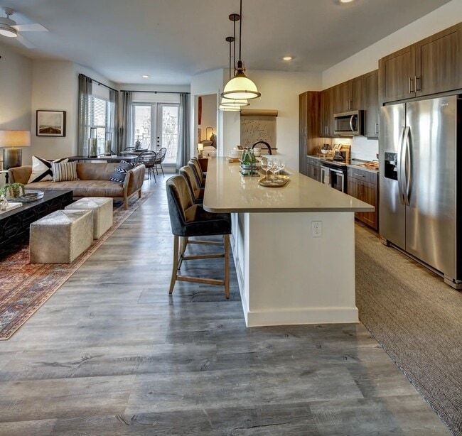 221 W Lancaster-11071 - 221 W Lancaster-11071 Condo Unit 11071
