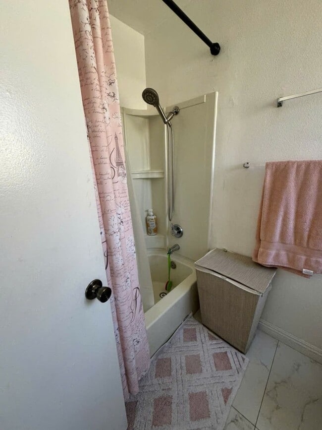 Photo - 9155 Pacific Ave