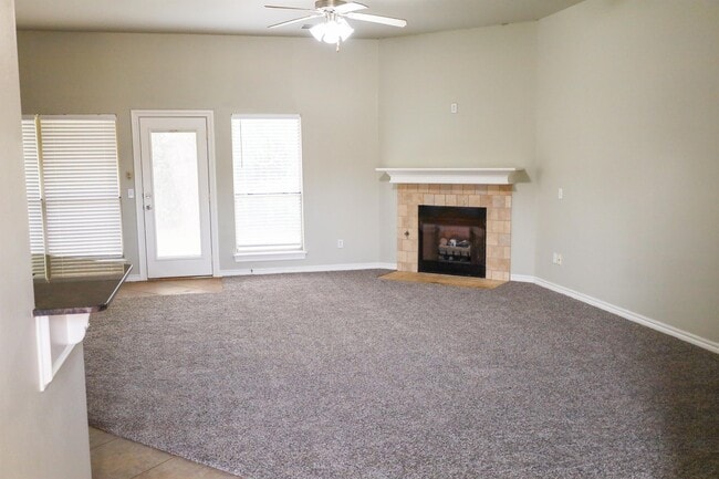 Photo - 2704 NE 129th St