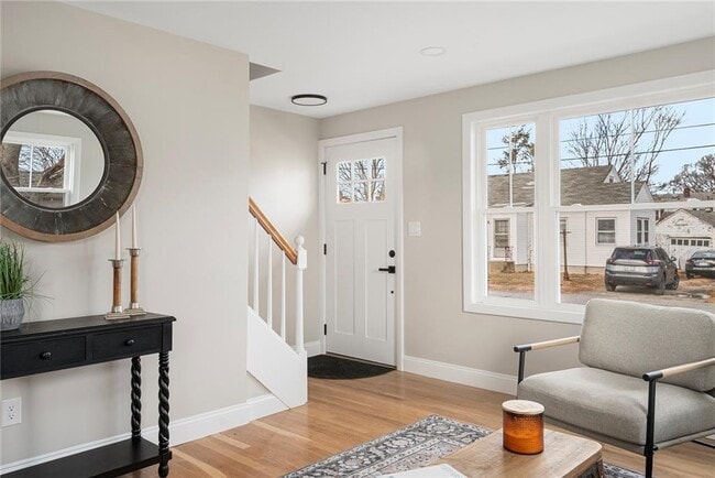 Photo - 137 Bayview Ave