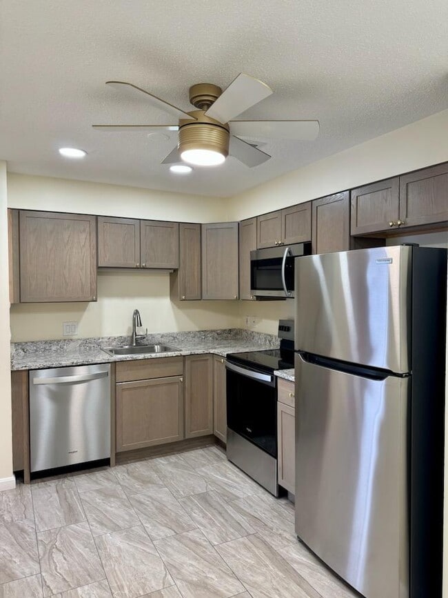 Photo - 1004 Paradise Rd Unit PHJ