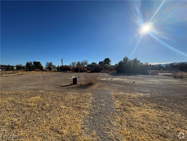 Building Photo - 4101 PAIUTE Rental