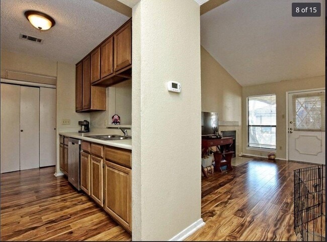Photo - 806 W 24th St Unit 331