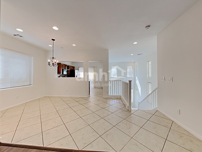 Photo - 10731 Holmfield St