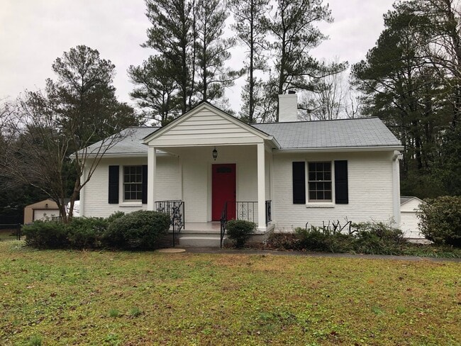 Updated Bungalow with Easy Access to Emory... - Updated Bungalow with Easy Access to Emory... House