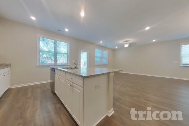 148 Chapelcrest Ln