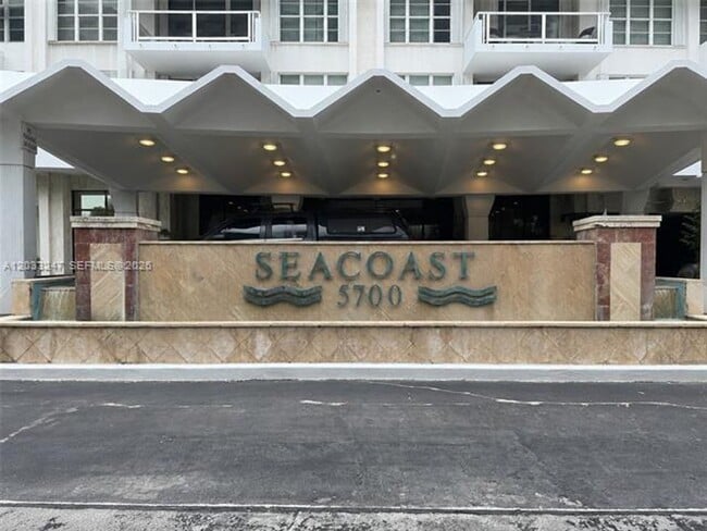 Photo - 5700 Collins Ave Unidad 5700 Collins Ave # 3A