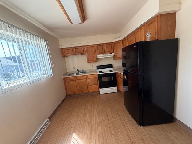 56 1/2 Main St
