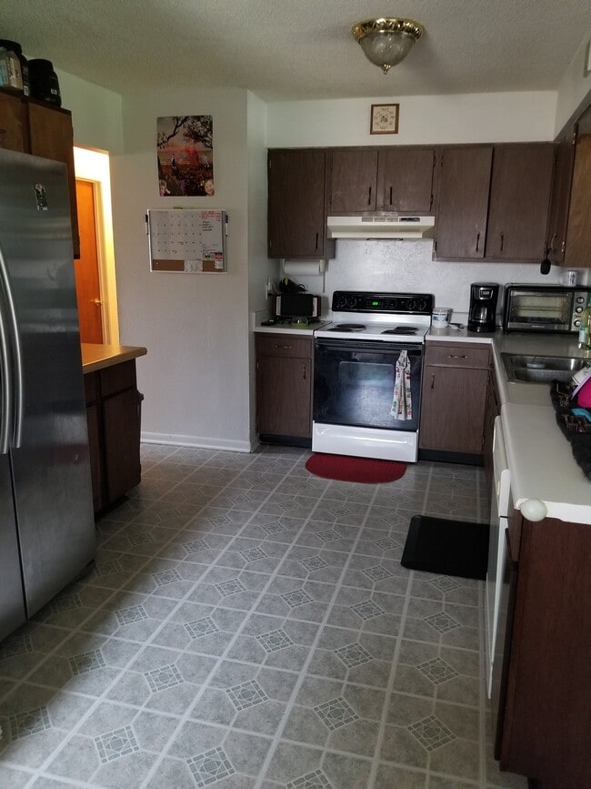 5712 Vestavia Ln