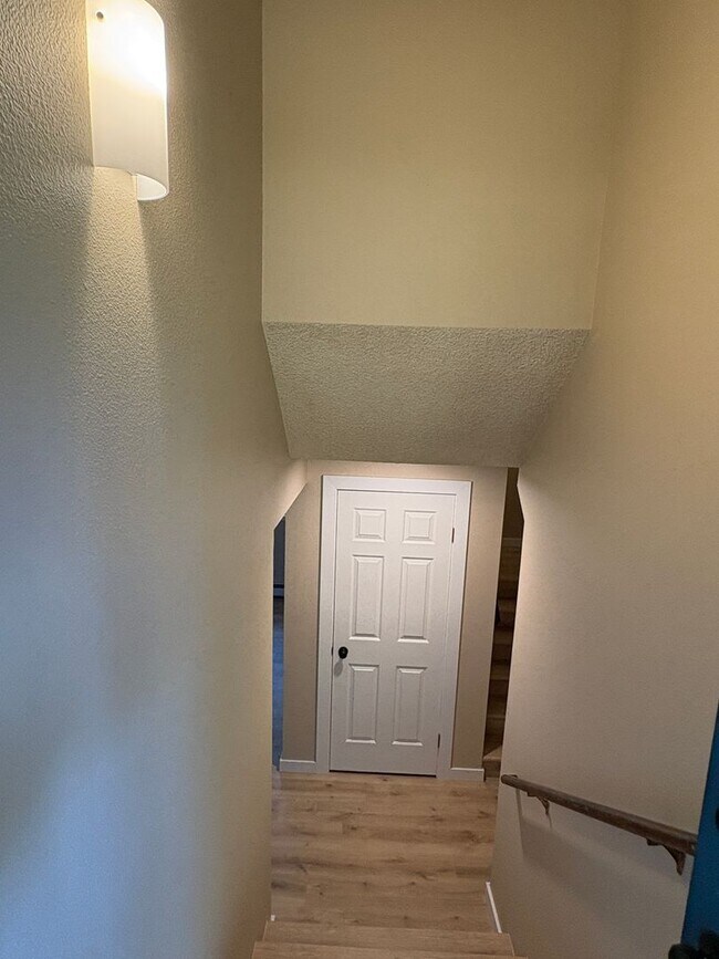 Photo - 2 Bed 2 bath off Durston Rd- Brand New Flo...