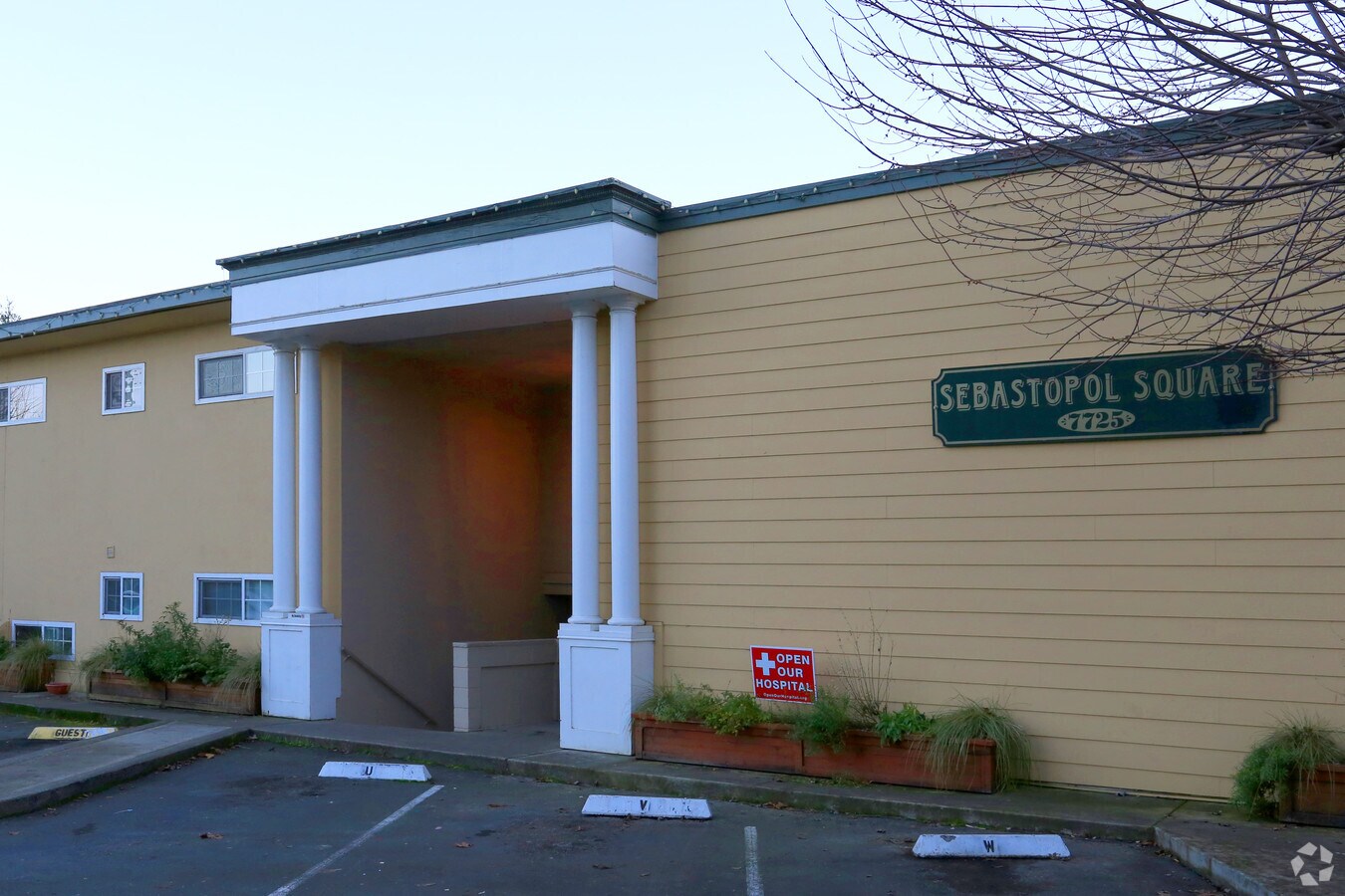 Photo - Sebastopol Square Apartments