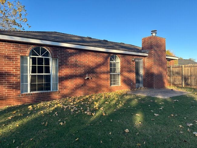 Patio trasero - 1004 Shadowlake Rd