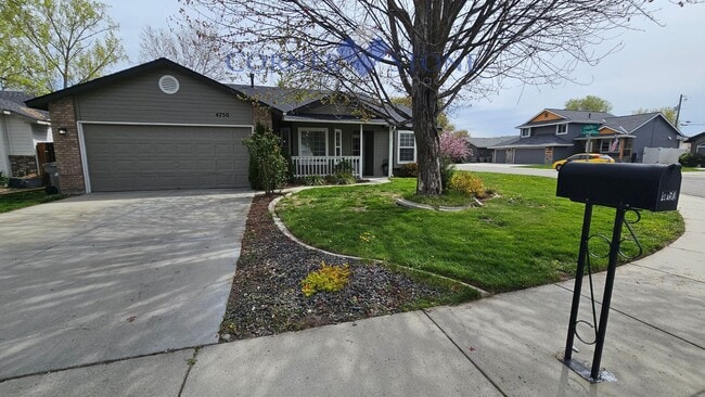 Building Photo - Fantastic Home in Boise!
