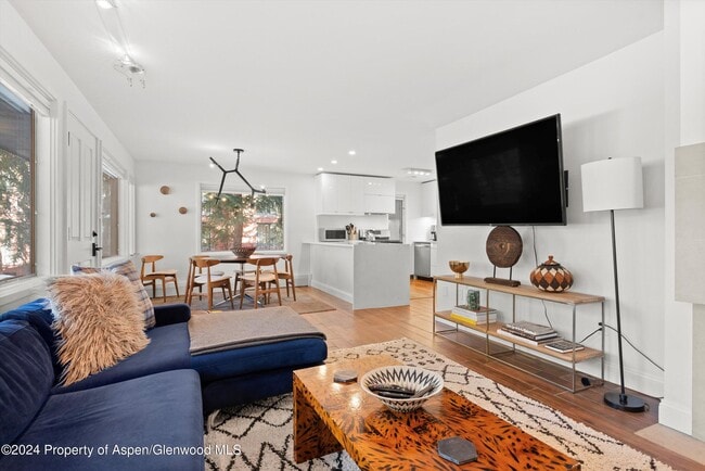 Photo - 731 S Mill St Unit 1A