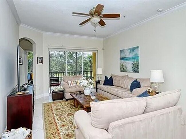 Photo - ** 3 MONTH MINIMUM - 9 MONTH MAXIMUM LEASE OPTIONS ** GORGEOUS TURNKEY FURNISHED CONDO LOCATED IN...