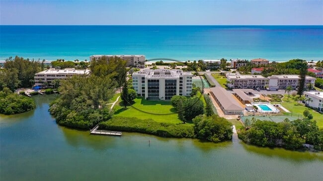 Photo - 3240 Gulf of Mexico Dr Unit B303
