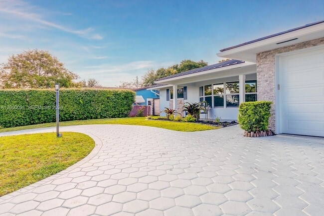 Photo - 5012 Grant St