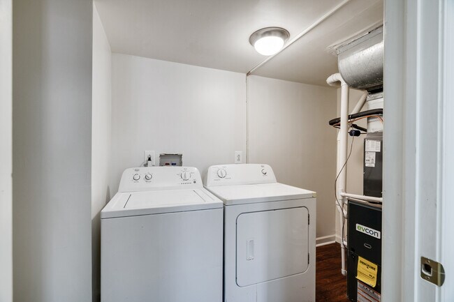 Photo - 4102 Ogden St Unit B