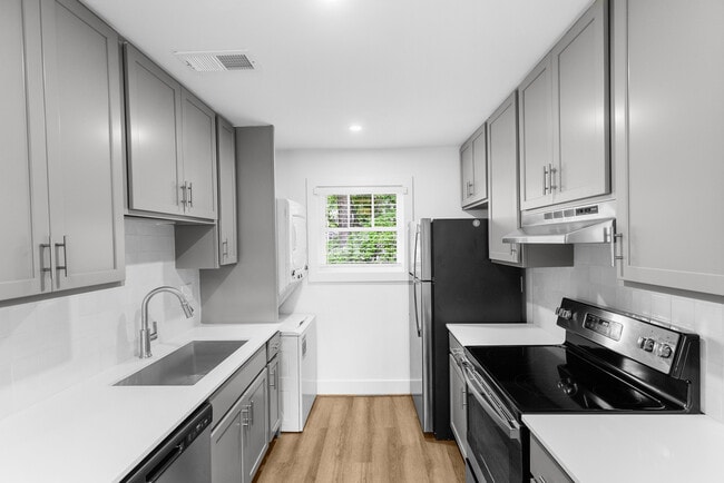 Photo - Patton Place