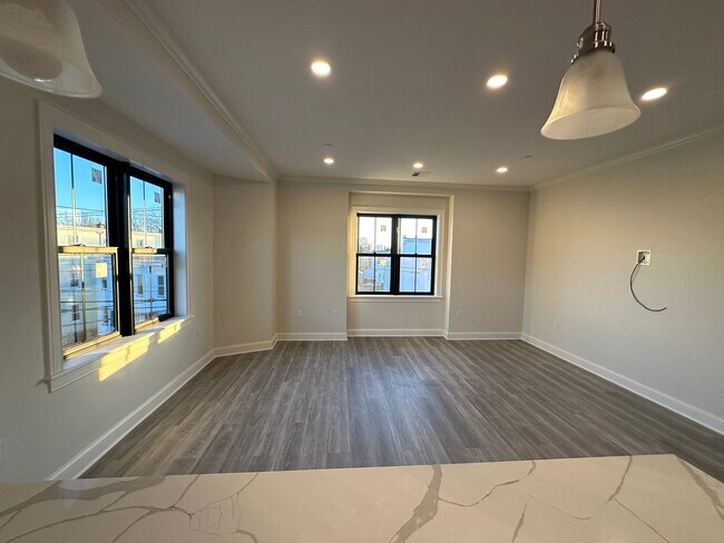 Photo - 48 Nichols St