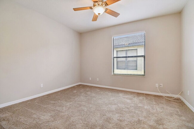 Photo - 127 Silver Falls Dr