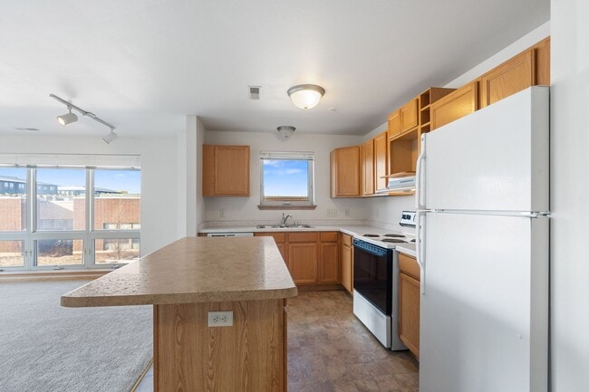 Photo - Six Points Apartments