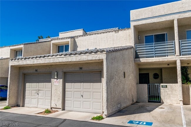 Building Photo - 6250 W Flamingo Rd Unit 98