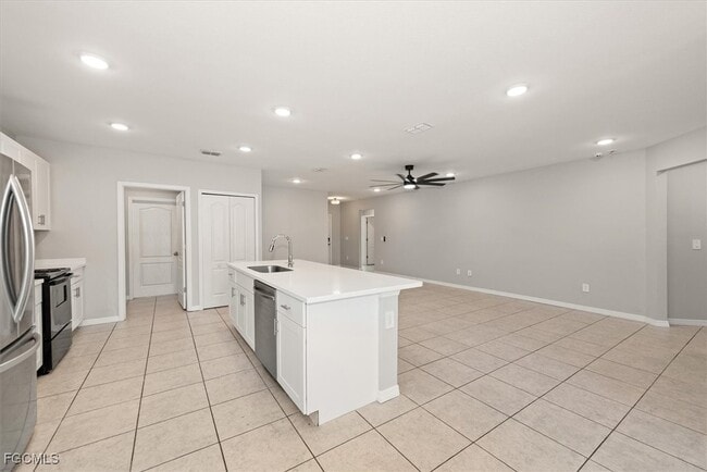 Photo - 2612 51st St SW