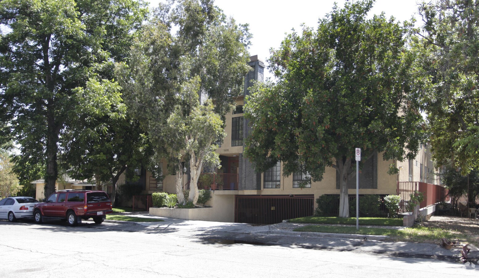 Foto principal - 5408 Carpenter Ave