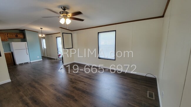 Photo - 302 W Main St