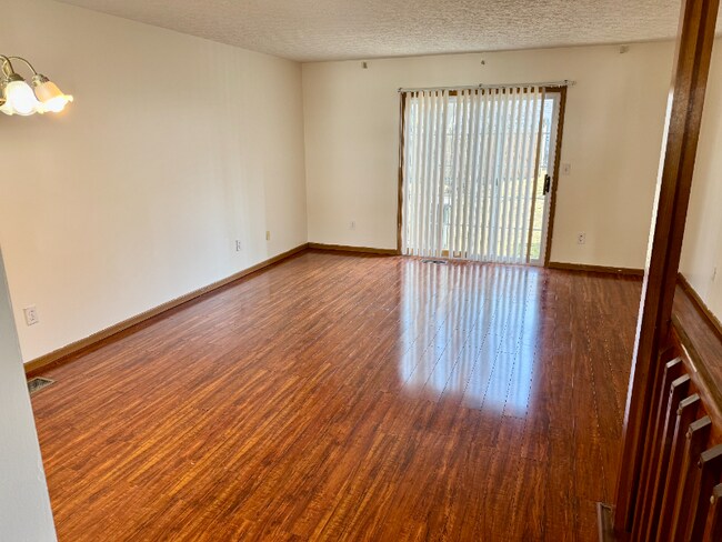 Photo - 7398 Donovan Dr