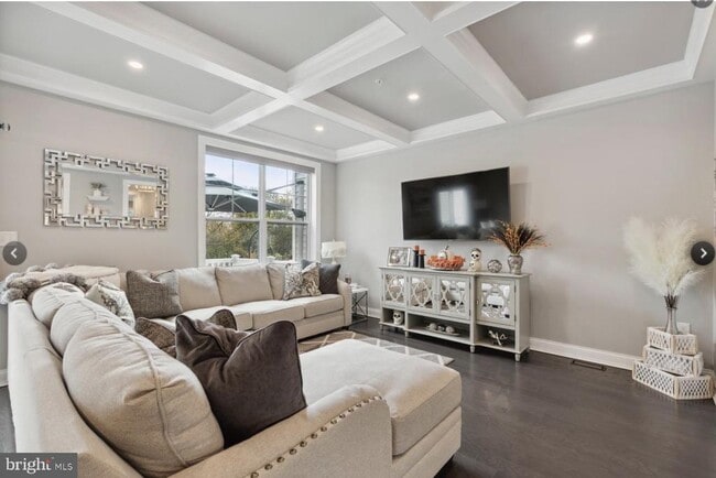 Photo - 514 Coates Ln