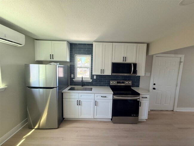 Photo - 2919 Avenue K