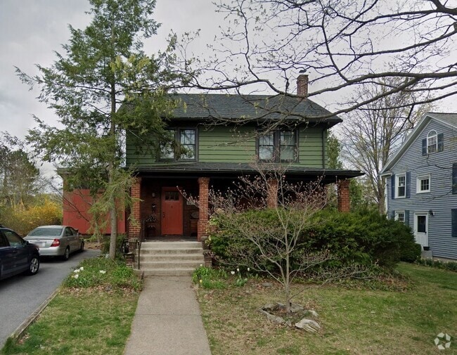 Building Photo - 723 W Foster Ave Rental
