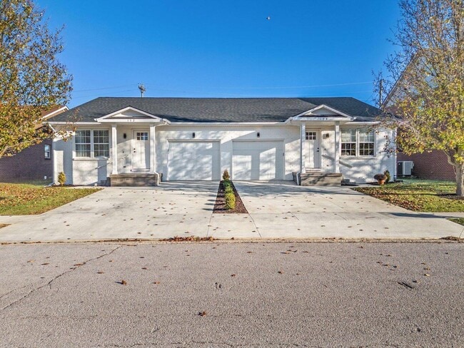 Building Photo - 154 Garnet Dr