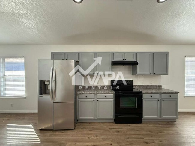 Photo - 9159 Everton