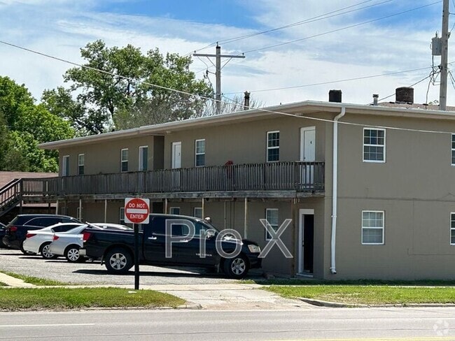 Building Photo - 1413 S Broadway St Rental
