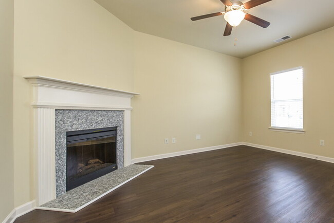 Photo - 534 Lobdale Falls Dr