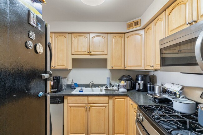 Photo - 33 Pond Ave Unit 1102