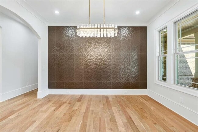 Photo - 4563 Fawn Path