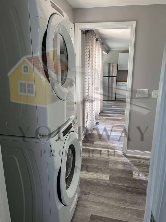 Photo - 62 Kenwick Dr