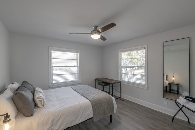 Photo - 633 Morreene Rd