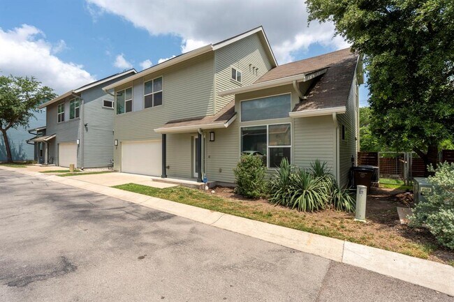 Photo - 301 W Stassney Ln